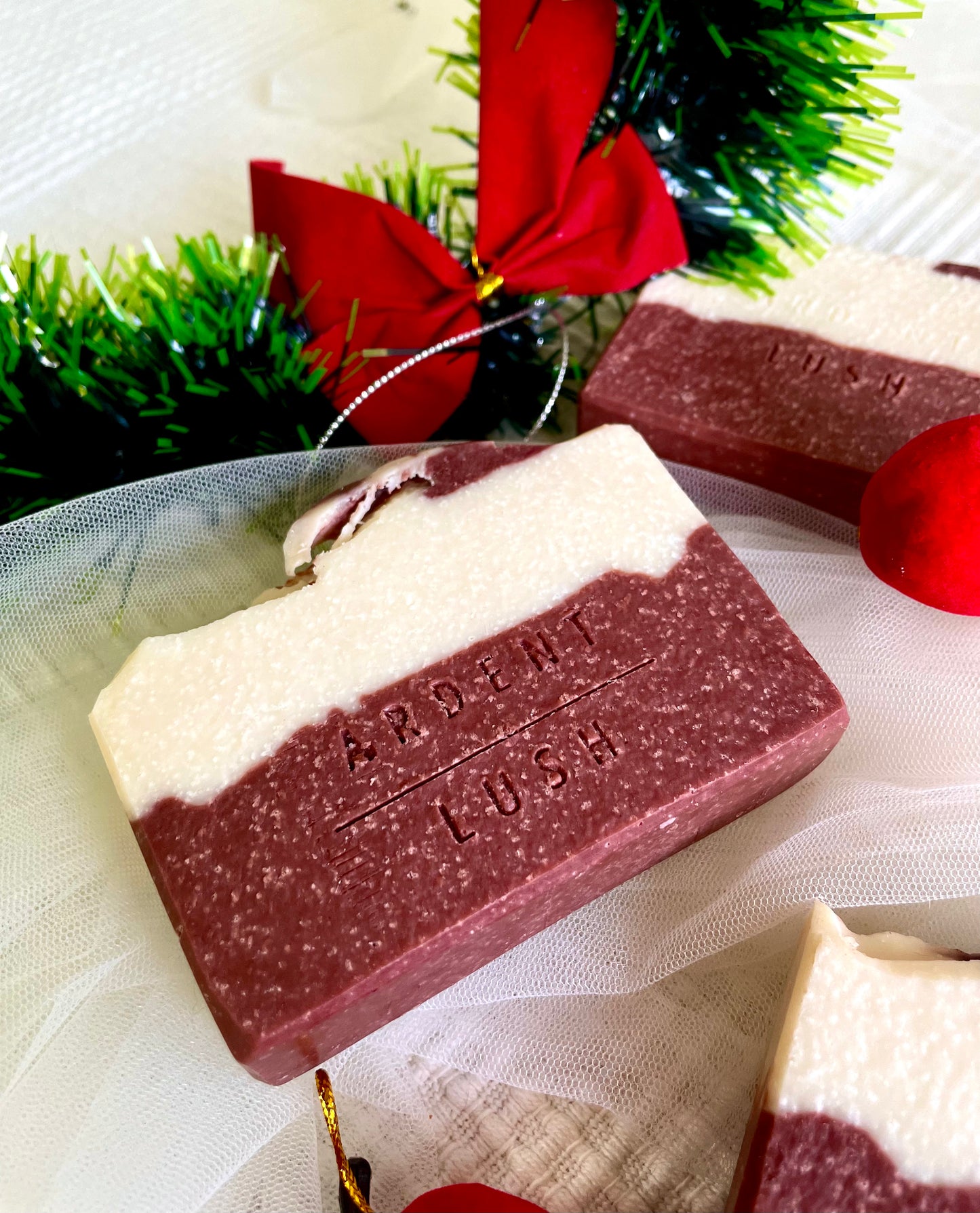 Frosted Berries- Raspberry and strawberry cold process soap