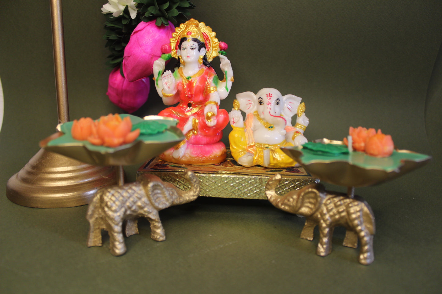 Lotus Pond Mini Hathi Urli- 1 piece