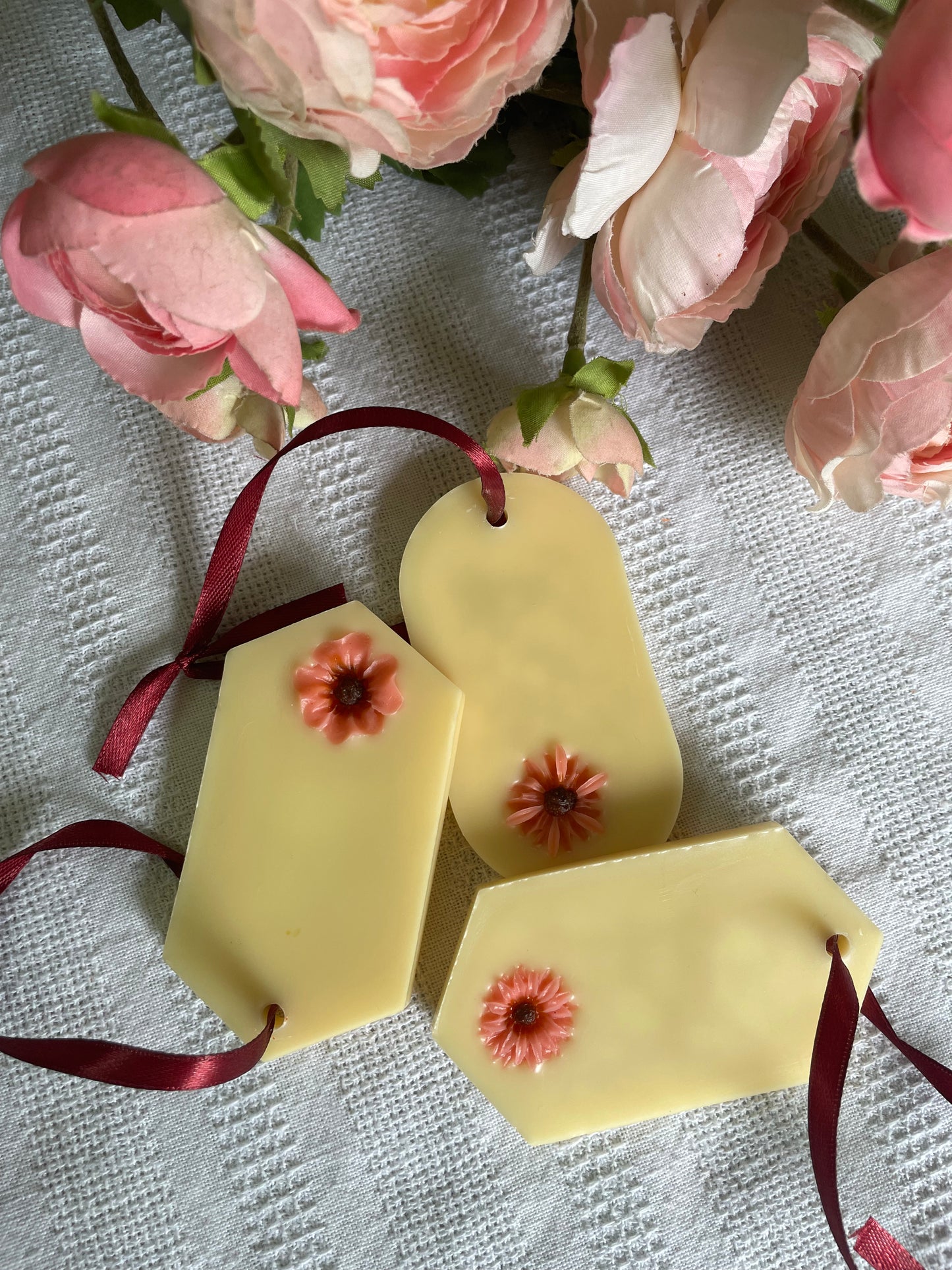 Tuberose wax tablet