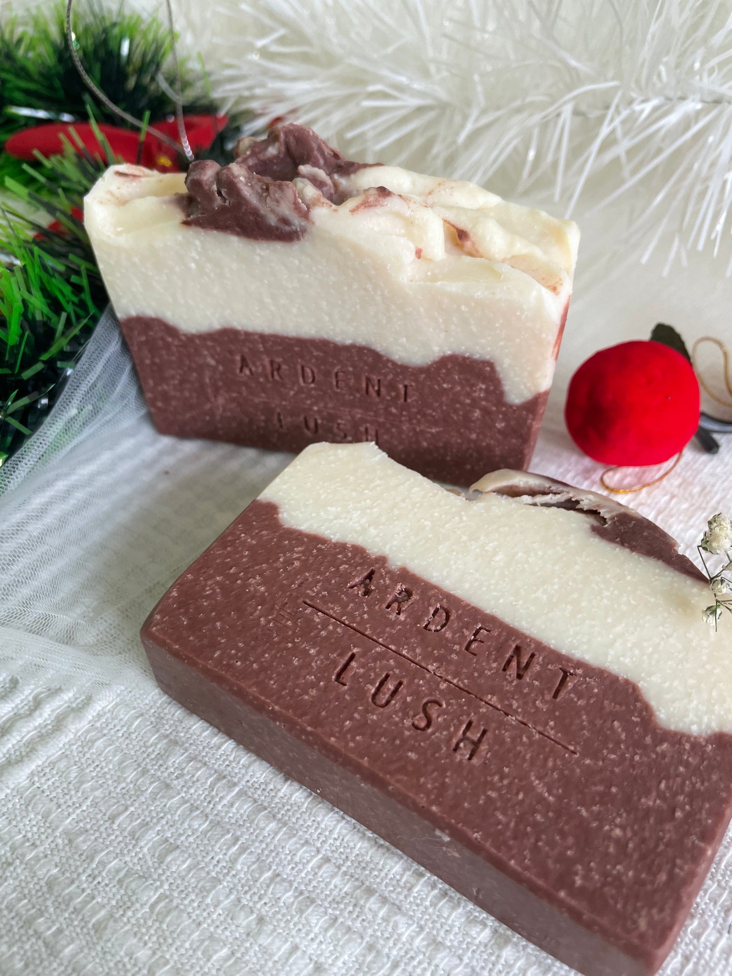 Frosted Berries- Raspberry and strawberry cold process soap