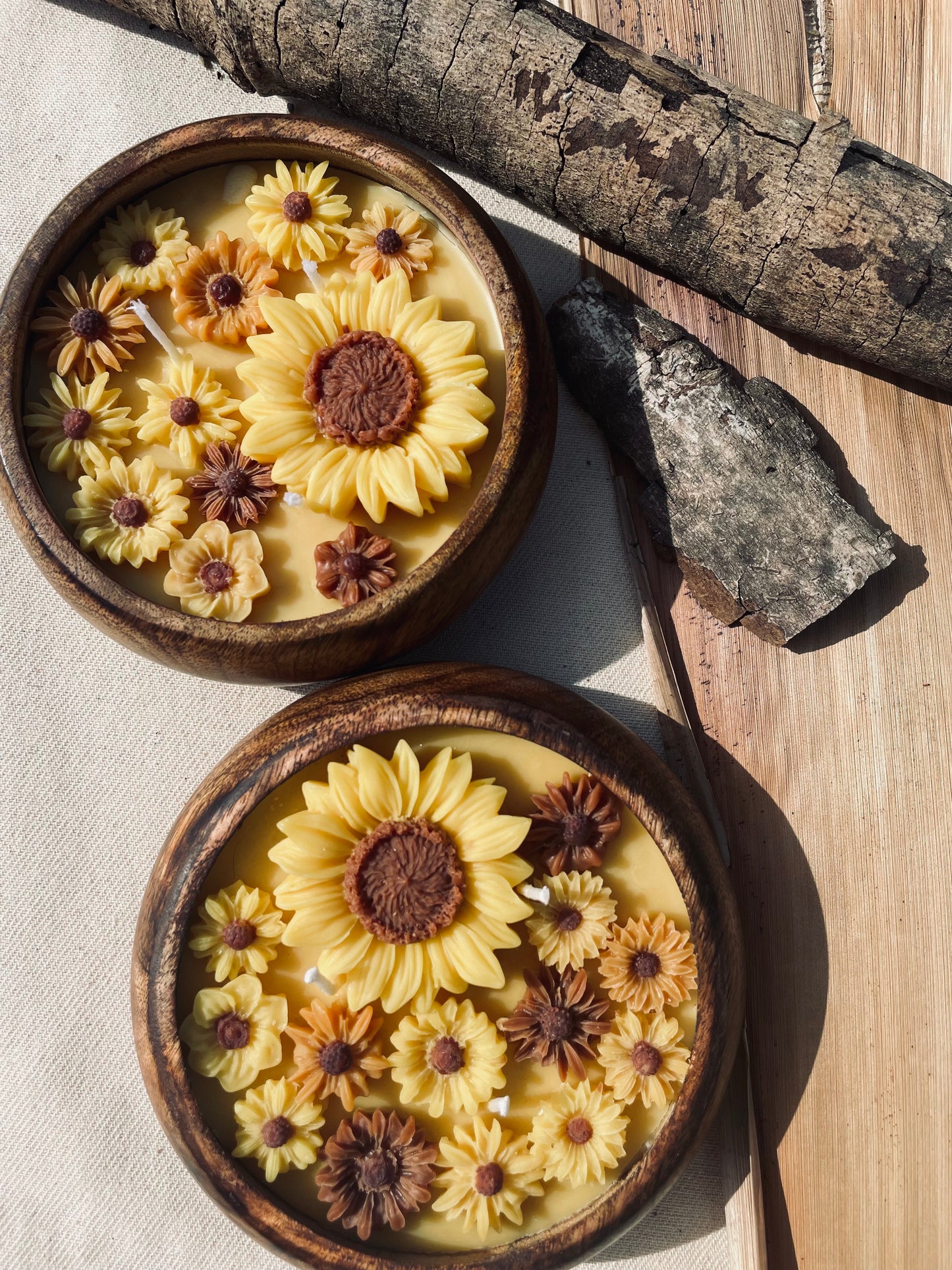 Sunflower Field Floral Urli Candle – A Bloom of Light & Fragrance